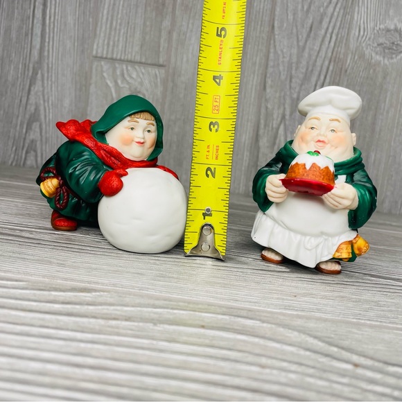 Department 56 Marry Makers Percival Puddingman Charming Sebastian Snowball Maker - Picture 9 of 13